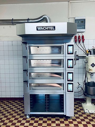 Neuer WACHTEL Backofen PICCOLO Premium in einer Konditorei